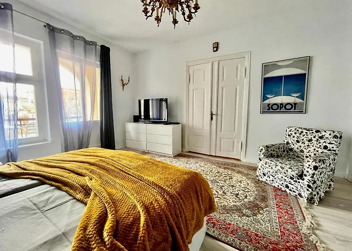 Apartment Kamienica Monte Cassino Sun I 7 Min Plaza I 2 Sypialnie I Balkon Sopot